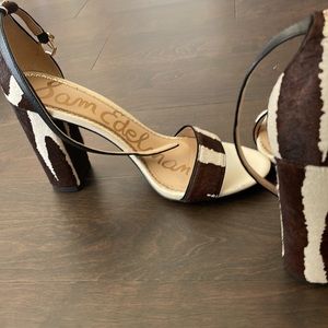 Sam Edelman Yaro Ivory Brown Block Heel Ankle Strap Two Piece Open Toe Sandals